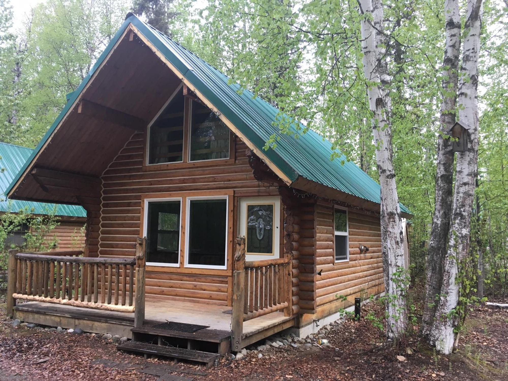 Log With Hot Tub Unit 1 Talkeetna