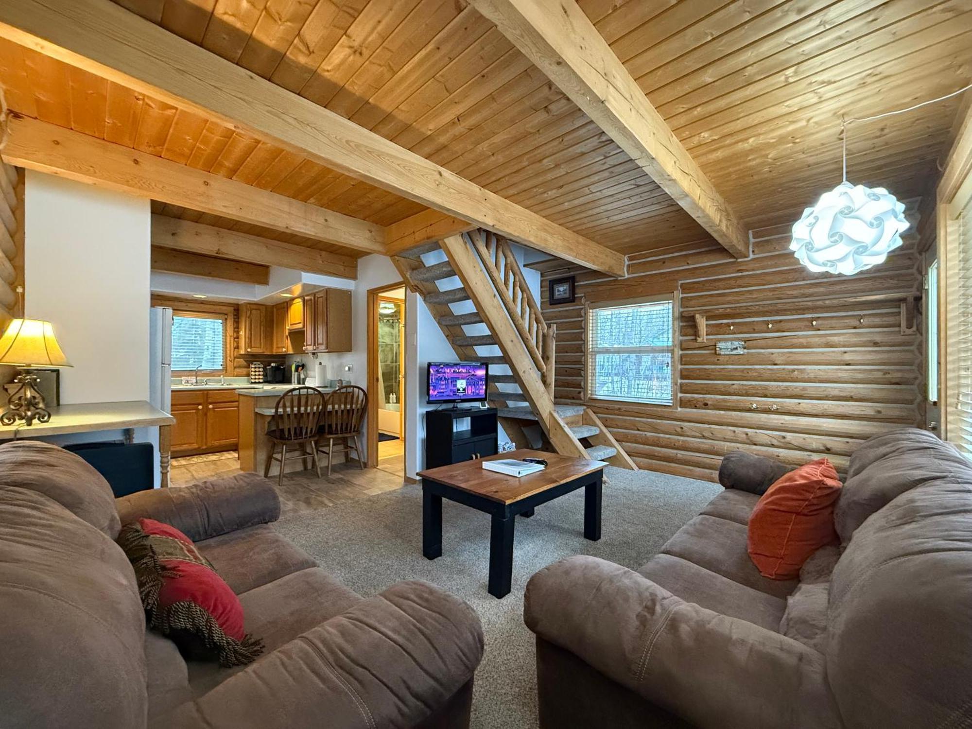 Log With Hot Tub Unit 1 Talkeetna