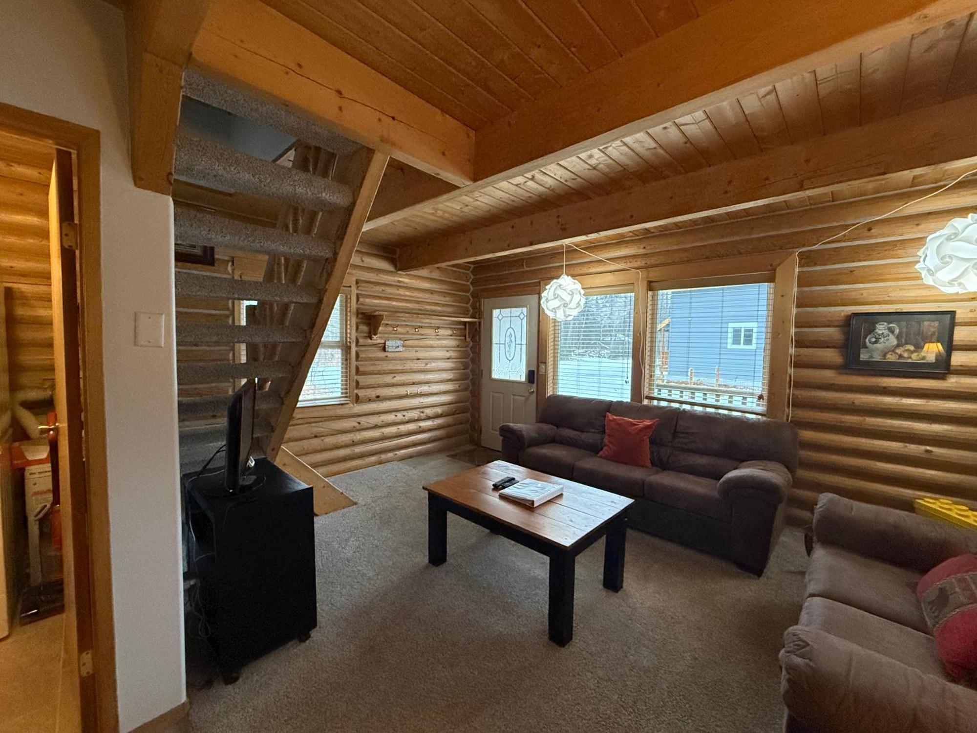 Log With Hot Tub Unit 1 Hébergement de vacances